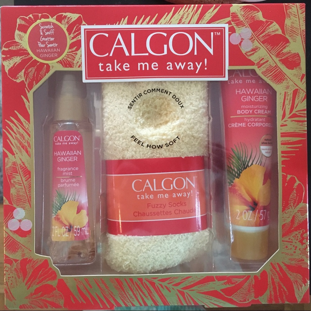 Calgon fragrance mist,body cream&fuzzy socks